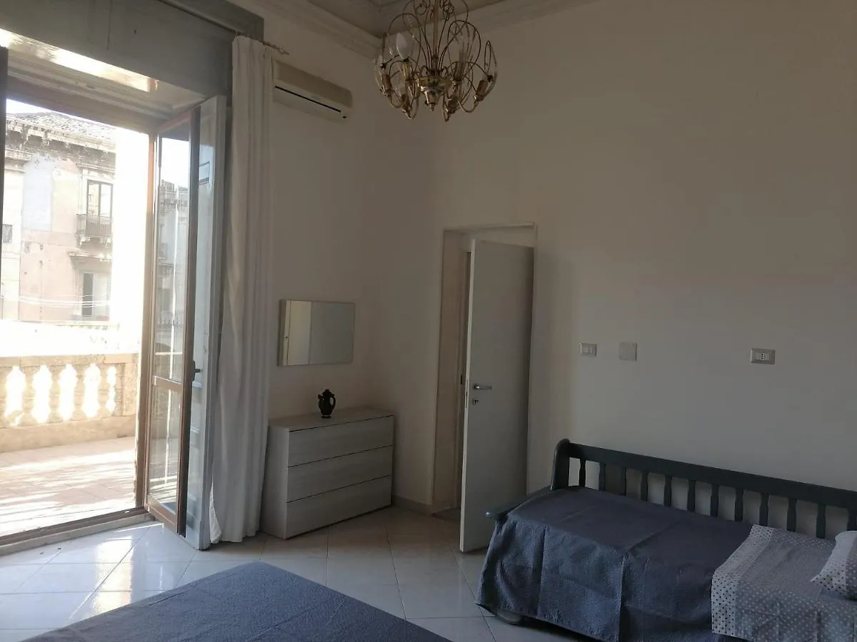 Appartamento John Mary House Aeroporto di Catania Fontana Rossa