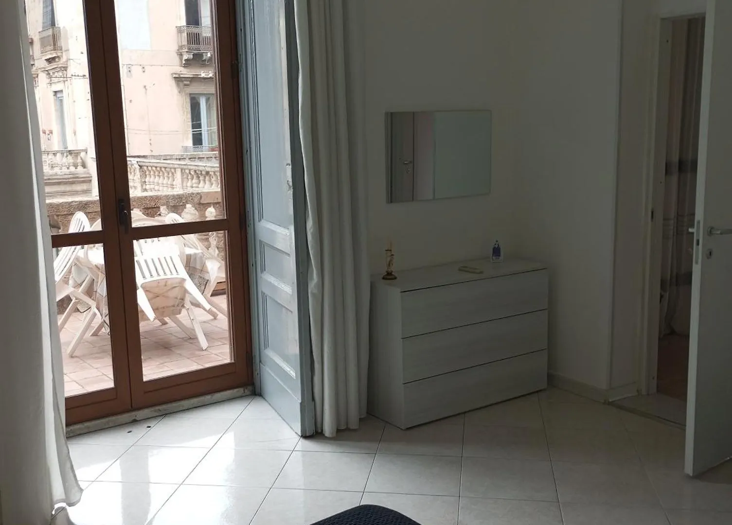 Appartamento John Mary House Aeroporto di Catania Fontana Rossa 0*,