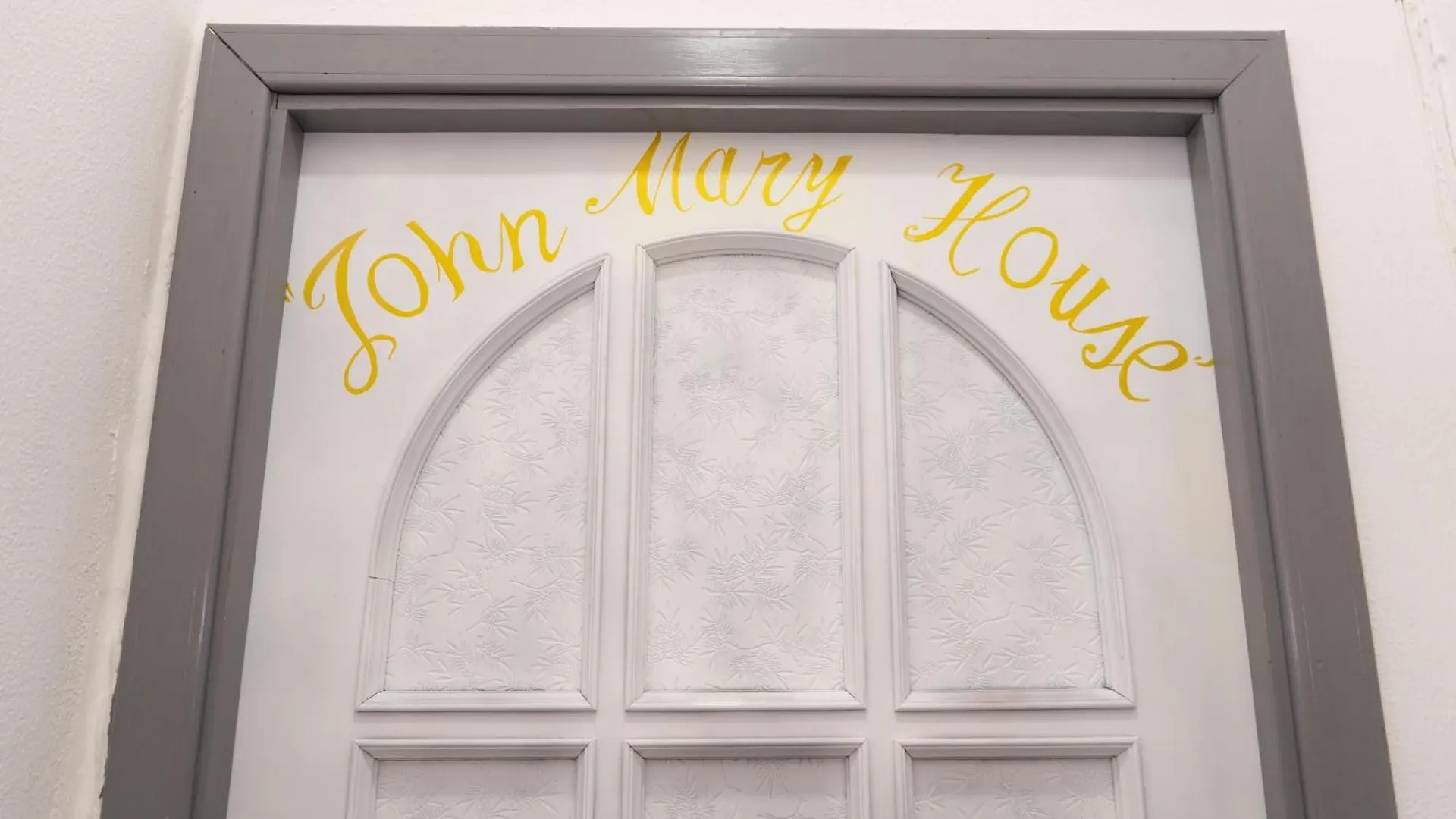 Apartmán John Mary House Katánie